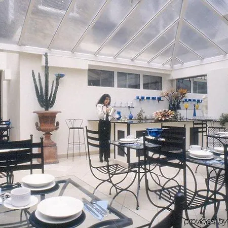 Rushmore Hotel 